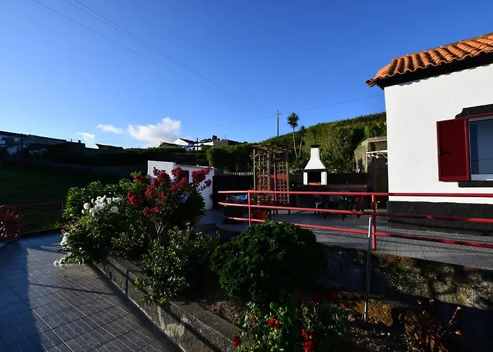 Quinta Dos Cinco Sentidos * Feteira Grande