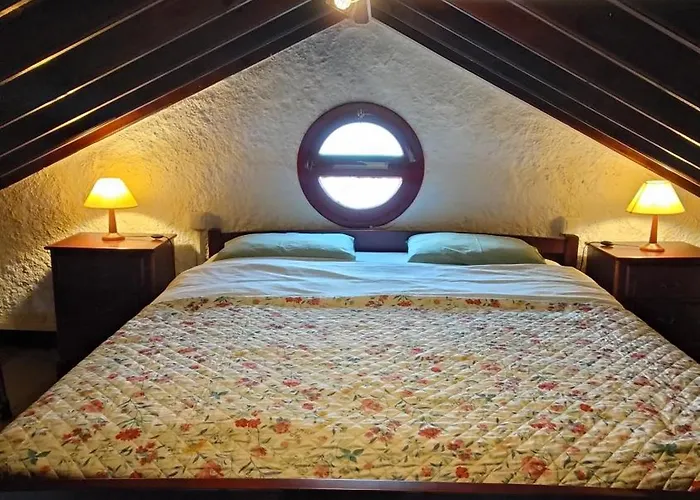 Quinta Dos Cinco Sentidos * Feteira Grande